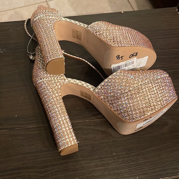 Kensington Glitz Fabric Eagle Head Ankle Strap Crystal Platform Pumps - Picture 7 of 8